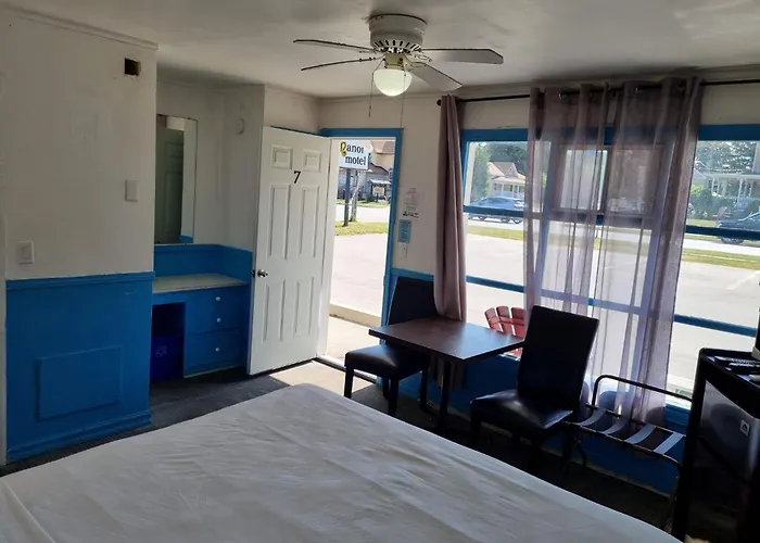 Manor Motel