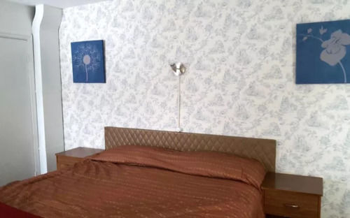 Motel Manor *